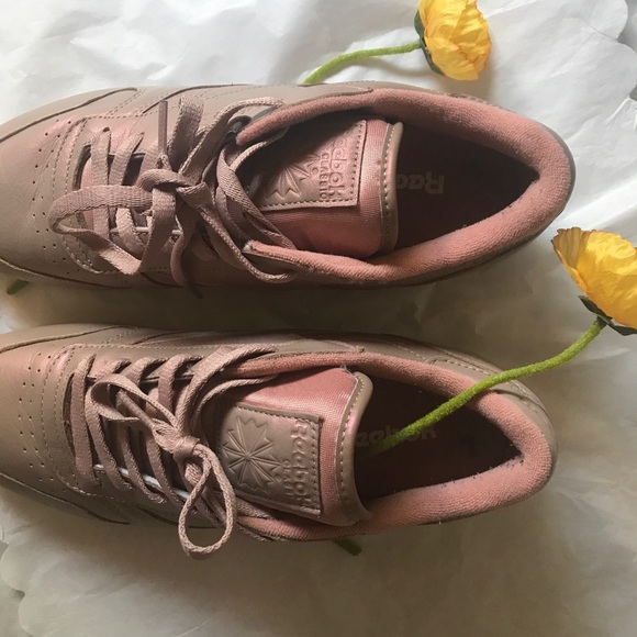 Pink Reebok Classics - Picture 2 of 4